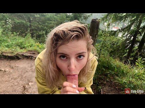 ❤️ Une fille avale du sperme après une fellation publique - Eva Elfi ❤️❌ Porno dur at us ☑